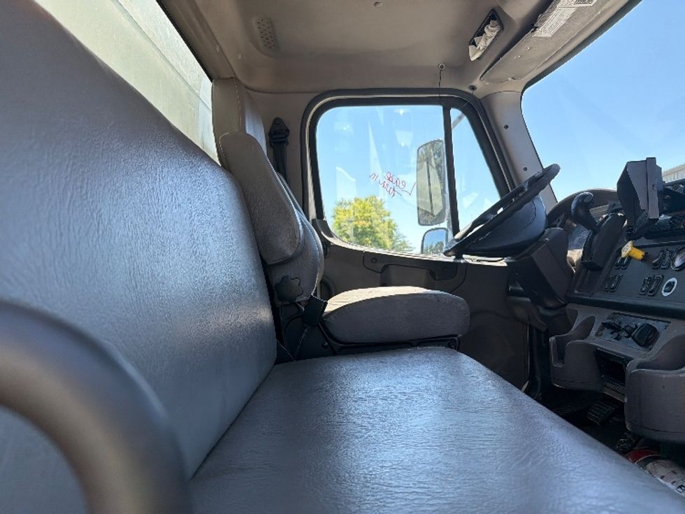 Medium Duty Box Truck-Light and Medium Duty Trucks-Freightliner-2019-M2-Capitol Heights-MD-172,141\n\t\tmiles-$ 50,250 - Image 22