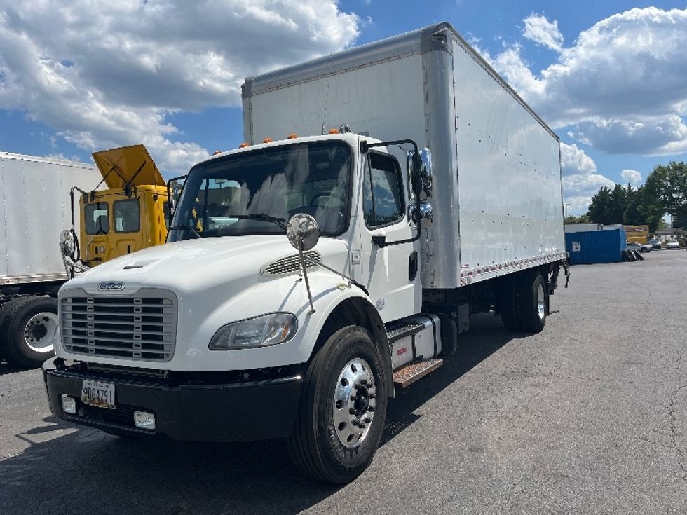 Medium Duty Box Truck-Light and Medium Duty Trucks-Freightliner-2019-M2-Capitol Heights-MD-176,912\n\t\tmiles-$ 50,250 - Image 1