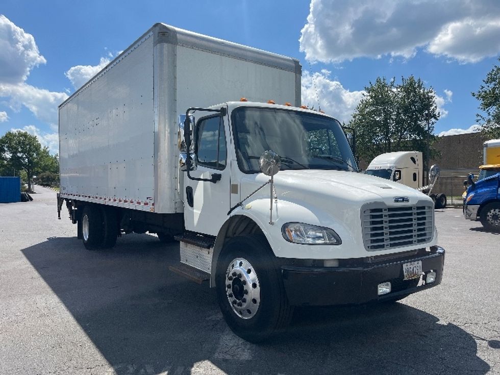 Medium Duty Box Truck-Light and Medium Duty Trucks-Freightliner-2019-M2-Capitol Heights-MD-176,912\n\t\tmiles-$ 50,250 - Image 3