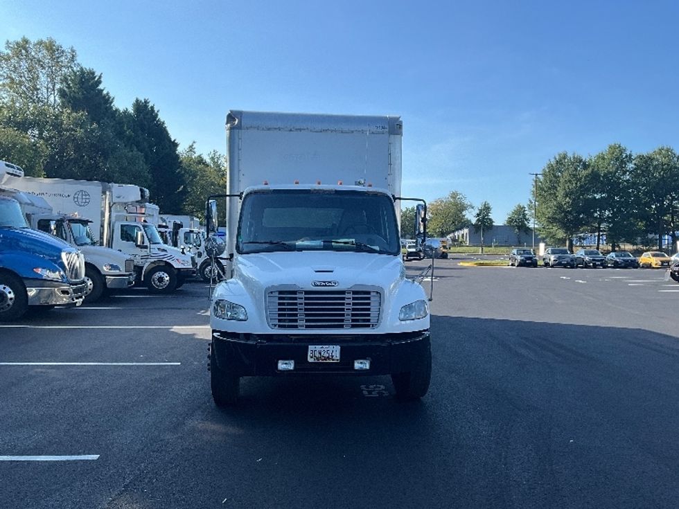 Medium Duty Box Truck-Light and Medium Duty Trucks-Freightliner-2019-M2-Capitol Heights-MD-187,378\n\t\tmiles-$ 51,000 - Image 2