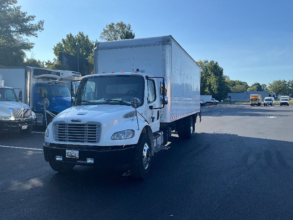 Medium Duty Box Truck-Light and Medium Duty Trucks-Freightliner-2019-M2-Capitol Heights-MD-187,378\n\t\tmiles-$ 51,000 - Image 3