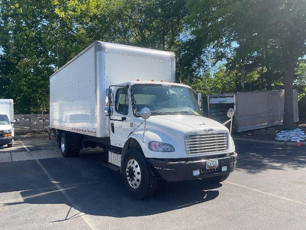 Medium Duty Box Truck-Light and Medium Duty Trucks-Freightliner-2019-M2-Capitol Heights-MD-187,736\n\t\tmiles-$ 45,750 - Image 1