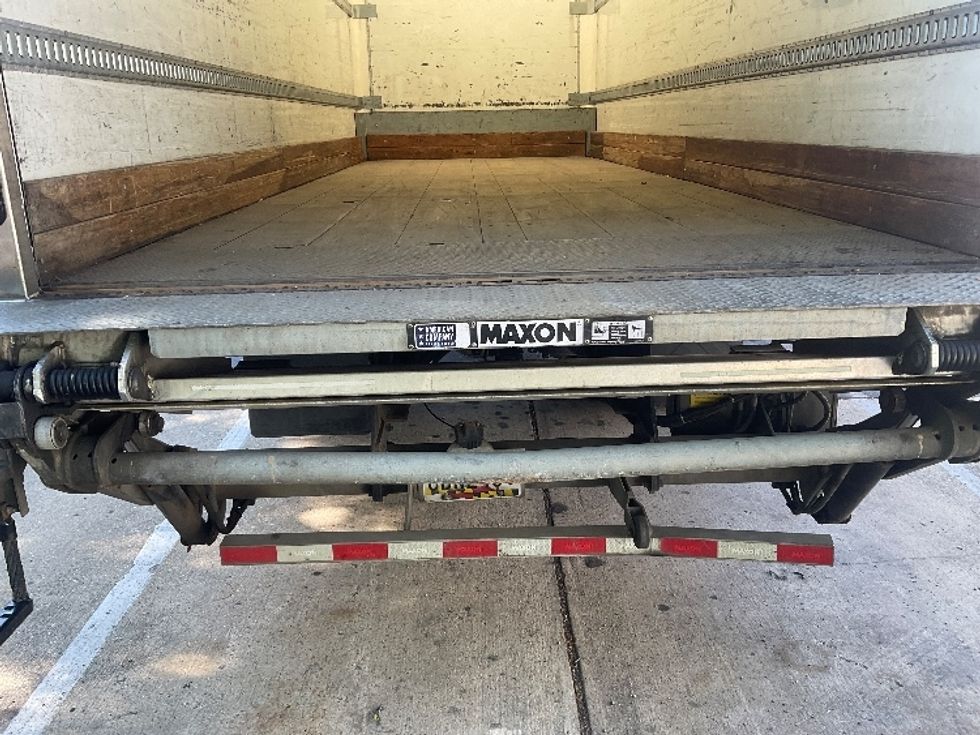Medium Duty Box Truck-Light and Medium Duty Trucks-Freightliner-2019-M2-Capitol Heights-MD-187,736\n\t\tmiles-$ 45,750 - Image 10