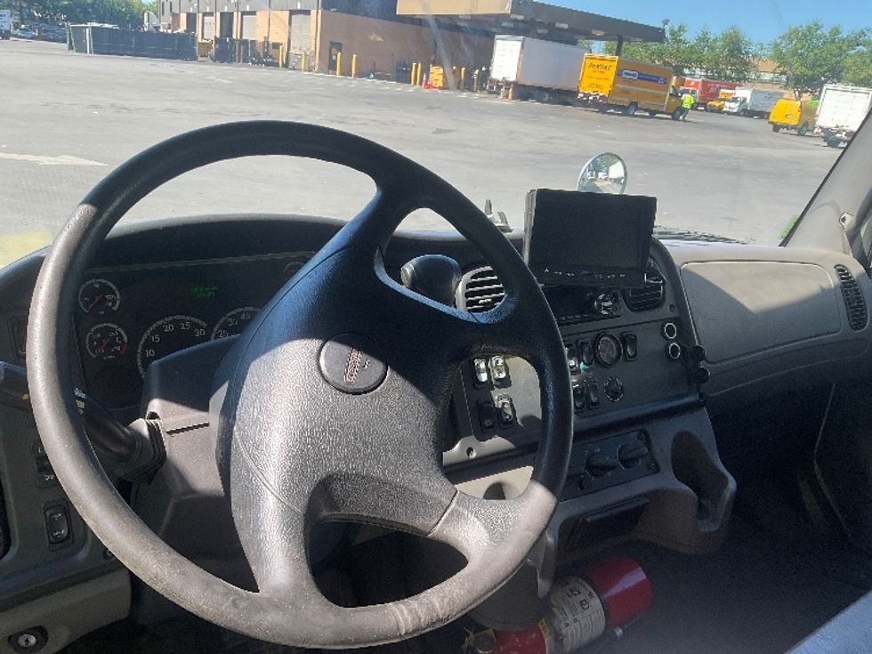 Medium Duty Box Truck-Light and Medium Duty Trucks-Freightliner-2019-M2-Capitol Heights-MD-187,736\n\t\tmiles-$ 45,750 - Image 17
