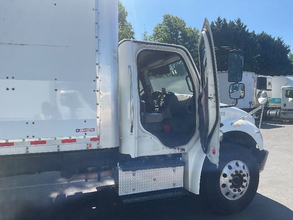Medium Duty Box Truck-Light and Medium Duty Trucks-Freightliner-2019-M2-Capitol Heights-MD-187,736\n\t\tmiles-$ 45,750 - Image 20