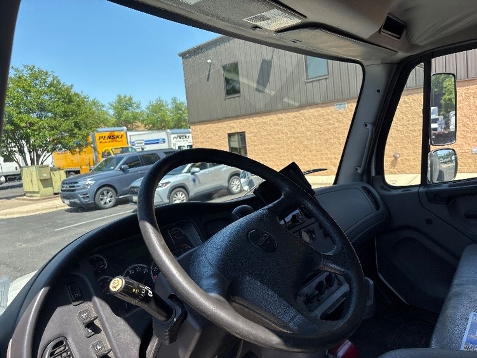 Medium Duty Box Truck-Light and Medium Duty Trucks-Freightliner-2019-M2-Capitol Heights-MD-188,691\n\t\tmiles-$ 47,750 - Image 17