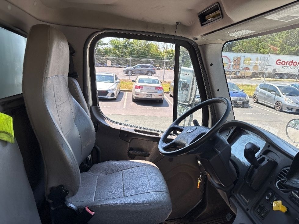 Medium Duty Box Truck-Light and Medium Duty Trucks-Freightliner-2019-M2-Capitol Heights-MD-188,691\n\t\tmiles-$ 47,750 - Image 22