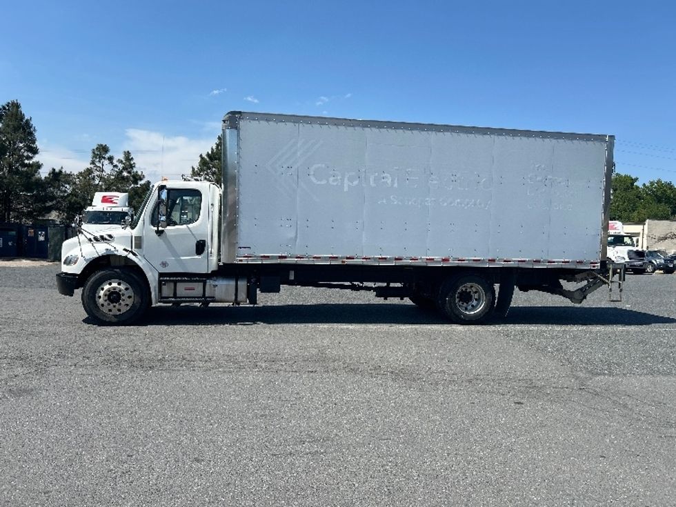 Medium Duty Box Truck-Light and Medium Duty Trucks-Freightliner-2019-M2-Capitol Heights-MD-191,543\n\t\tmiles-$ 44,250 - Image 4