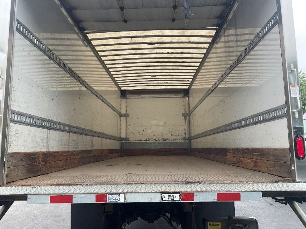 Medium Duty Box Truck-Light and Medium Duty Trucks-Freightliner-2019-M2-Capitol Heights-MD-193,470\n\t\tmiles-$ 47,500 - Image 10