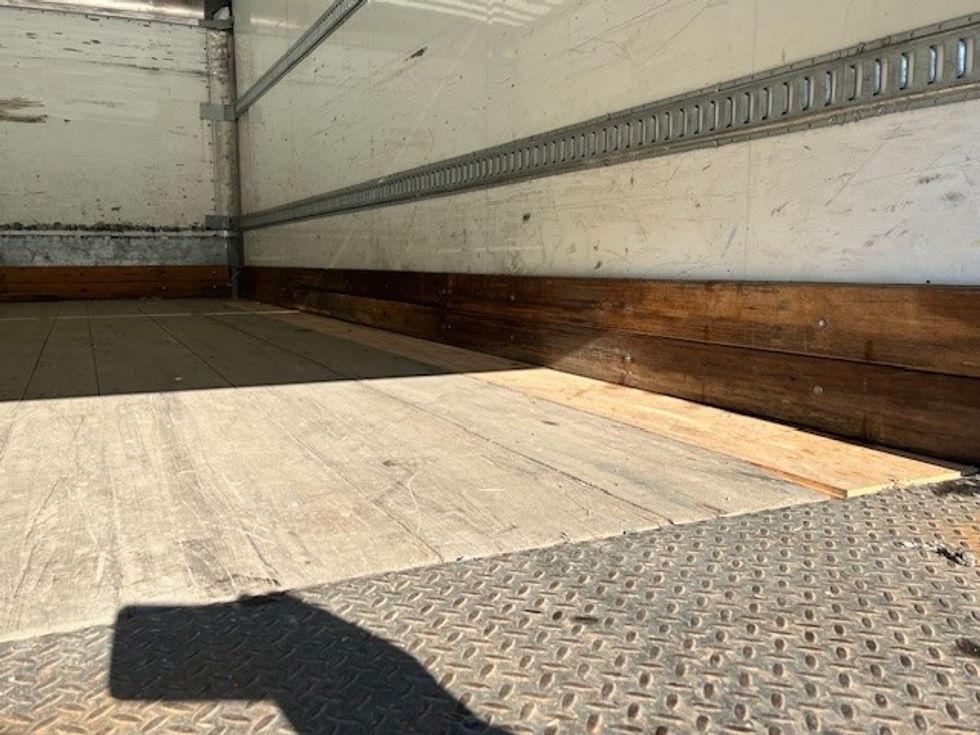 Medium Duty Box Truck-Light and Medium Duty Trucks-Freightliner-2019-M2-Capitol Heights-MD-193,470\n\t\tmiles-$ 47,500 - Image 12