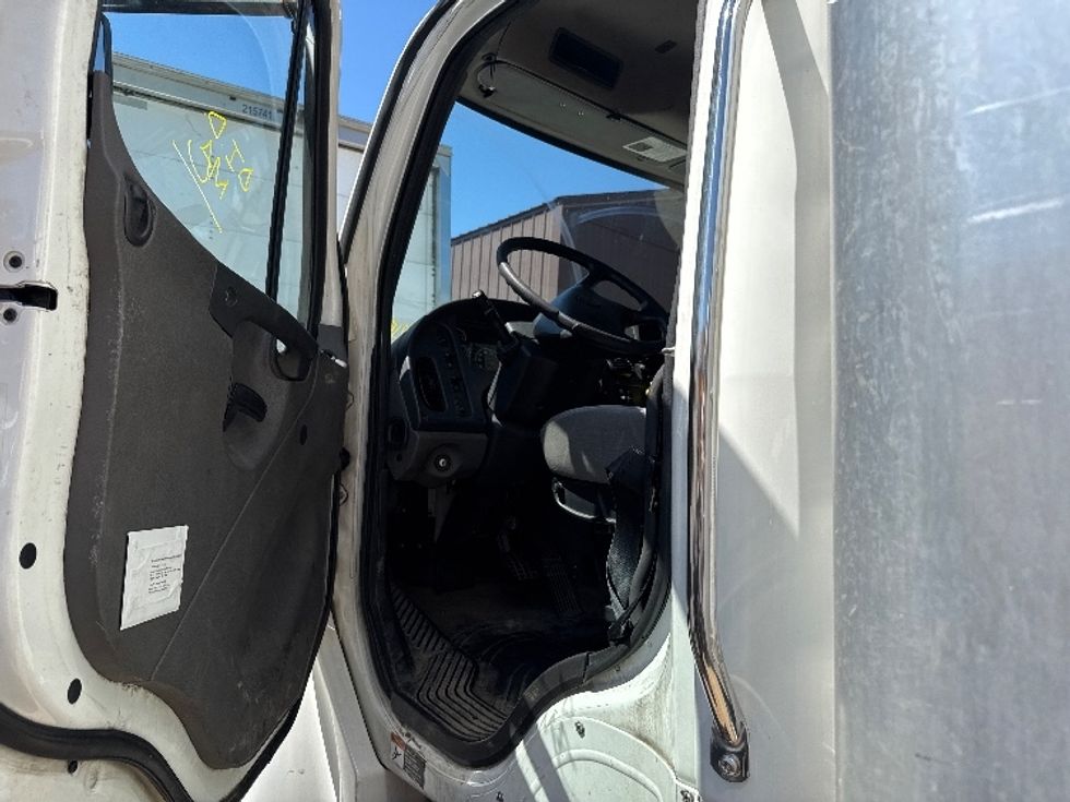 Medium Duty Box Truck-Light and Medium Duty Trucks-Freightliner-2019-M2-Capitol Heights-MD-193,470\n\t\tmiles-$ 47,500 - Image 16