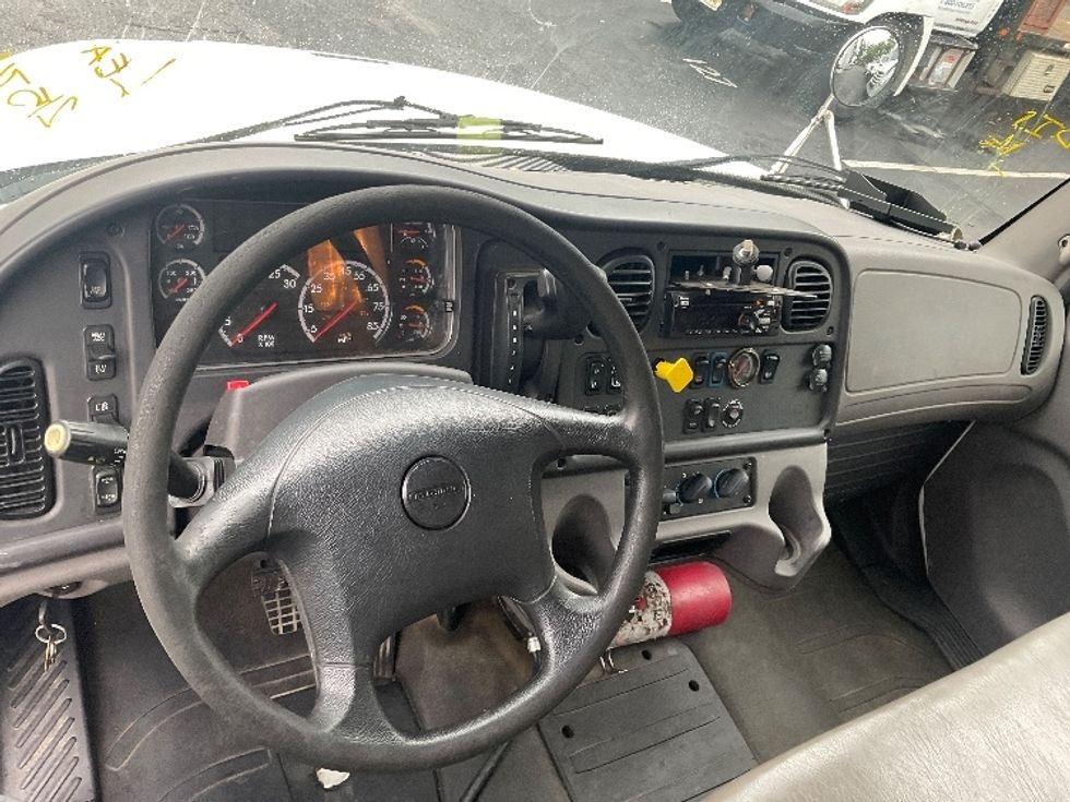 Medium Duty Box Truck-Light and Medium Duty Trucks-Freightliner-2019-M2-Capitol Heights-MD-193,470\n\t\tmiles-$ 47,500 - Image 18