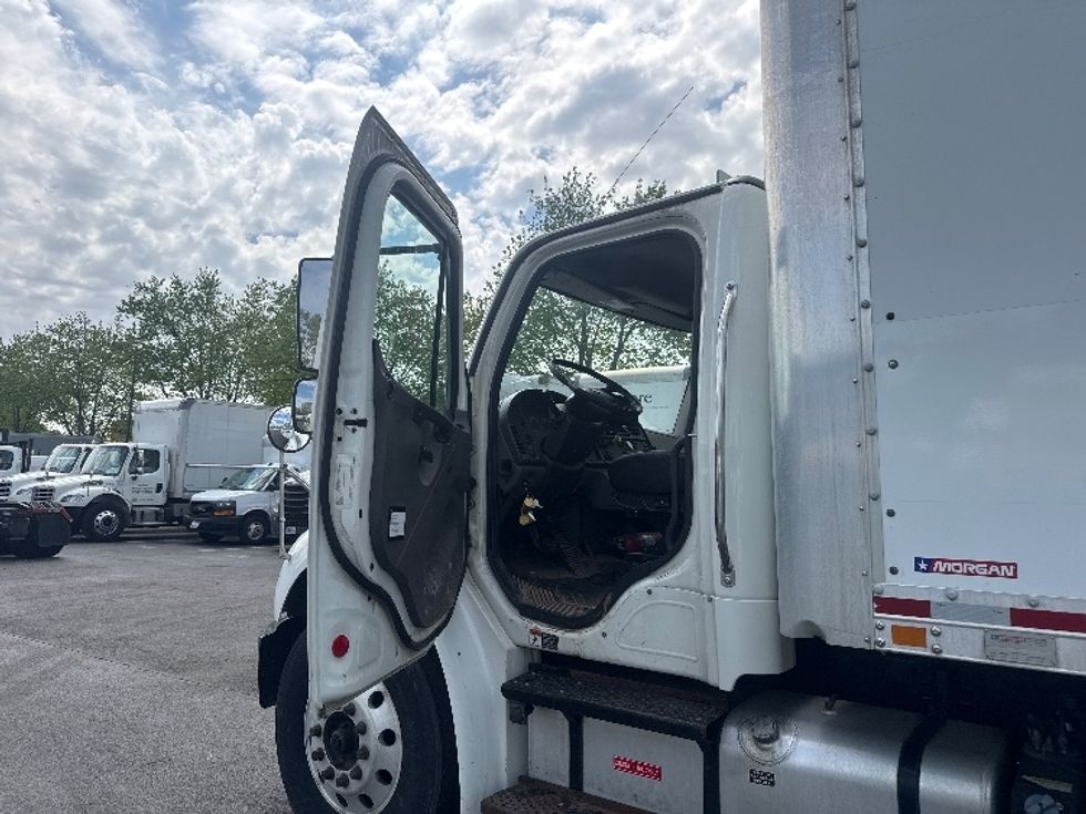 Medium Duty Box Truck-Light and Medium Duty Trucks-Freightliner-2019-M2-Capitol Heights-MD-198,099\n\t\tmiles-$ 46,250 - Image 16