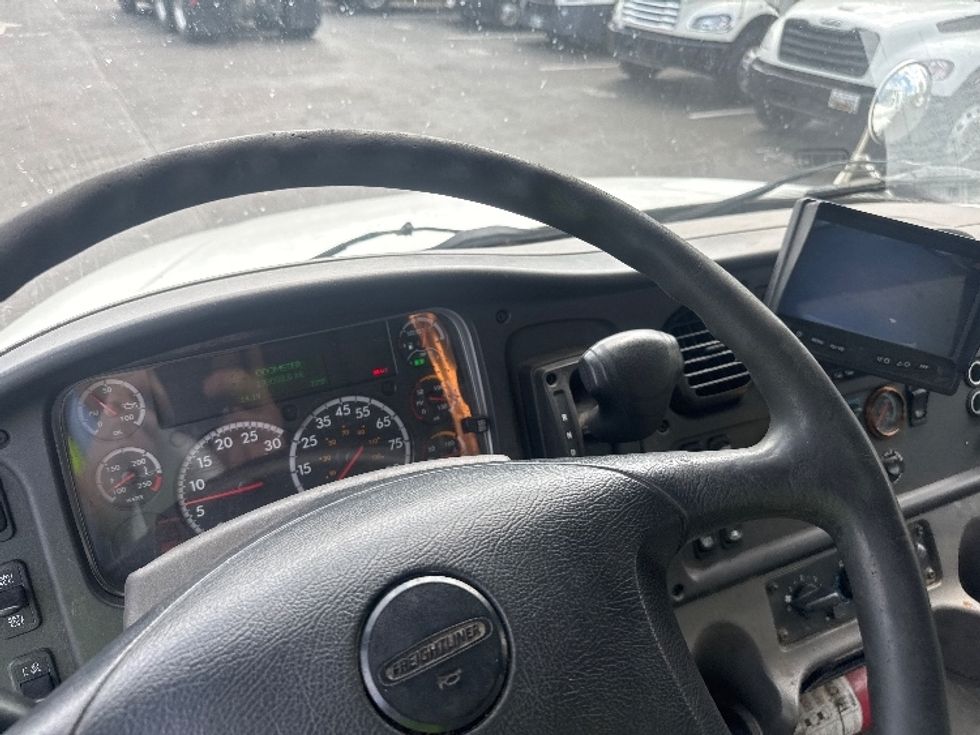 Medium Duty Box Truck-Light and Medium Duty Trucks-Freightliner-2019-M2-Capitol Heights-MD-198,099\n\t\tmiles-$ 46,250 - Image 17