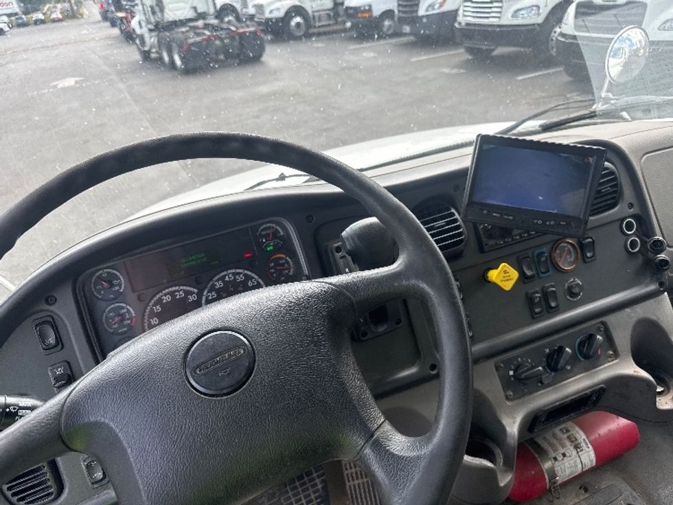 Medium Duty Box Truck-Light and Medium Duty Trucks-Freightliner-2019-M2-Capitol Heights-MD-198,099\n\t\tmiles-$ 46,250 - Image 18