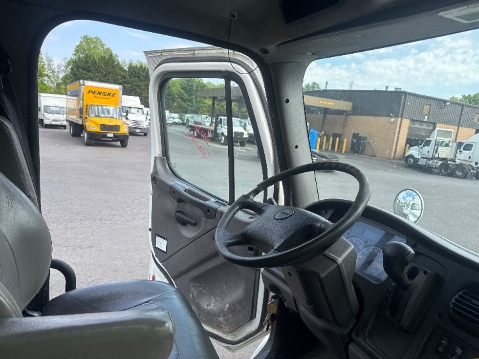 Medium Duty Box Truck-Light and Medium Duty Trucks-Freightliner-2019-M2-Capitol Heights-MD-198,099\n\t\tmiles-$ 46,250 - Image 22