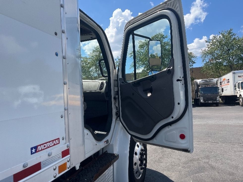 Medium Duty Box Truck-Light and Medium Duty Trucks-Freightliner-2019-M2-Capitol Heights-MD-199,839\n\t\tmiles-$ 46,500 - Image 20