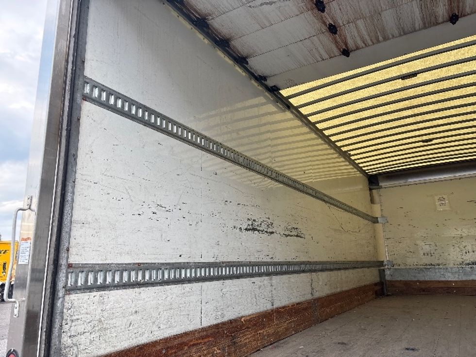 Medium Duty Box Truck-Light and Medium Duty Trucks-Freightliner-2019-M2-Capitol Heights-MD-227,575\n\t\tmiles-$ 39,500 - Image 11