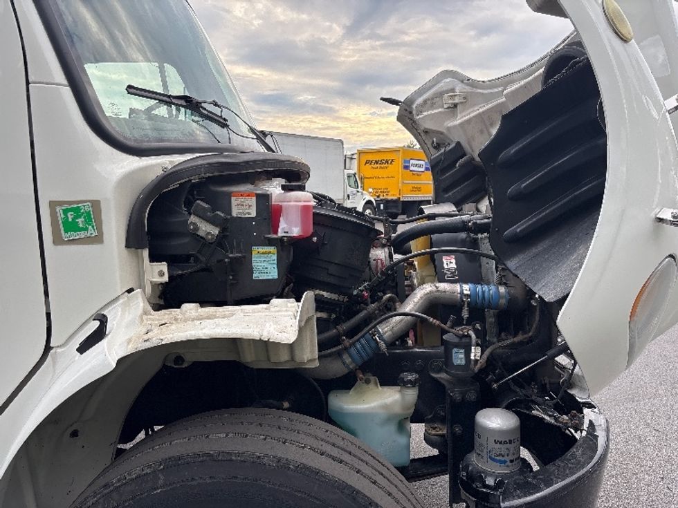 Medium Duty Box Truck-Light and Medium Duty Trucks-Freightliner-2019-M2-Capitol Heights-MD-227,575\n\t\tmiles-$ 39,500 - Image 23