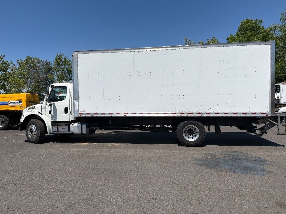 Medium Duty Box Truck-Light and Medium Duty Trucks-Freightliner-2019-M2-Capitol Heights-MD-230,892\n\t\tmiles-$ 41,500 - Image 14