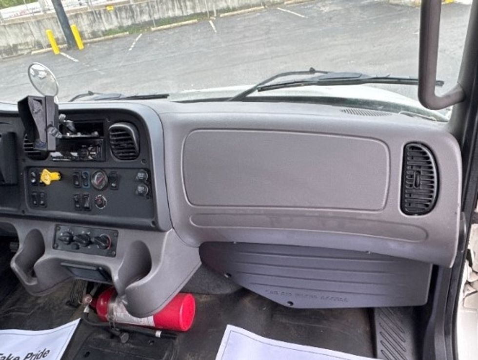 Medium Duty Box Truck-Light and Medium Duty Trucks-Freightliner-2019-M2-Capitol Heights-MD-230,892\n\t\tmiles-$ 41,500 - Image 20