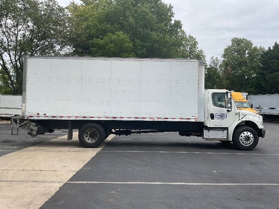 Medium Duty Box Truck-Light and Medium Duty Trucks-Freightliner-2019-M2-Capitol Heights-MD-231,853\n\t\tmiles-$ 38,000 - Image 15