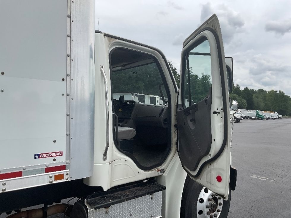 Medium Duty Box Truck-Light and Medium Duty Trucks-Freightliner-2019-M2-Capitol Heights-MD-231,853\n\t\tmiles-$ 38,000 - Image 20