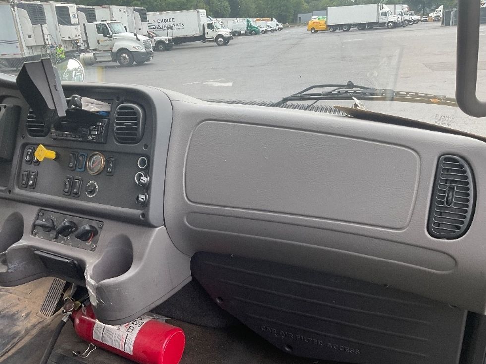 Medium Duty Box Truck-Light and Medium Duty Trucks-Freightliner-2019-M2-Capitol Heights-MD-231,853\n\t\tmiles-$ 38,000 - Image 21