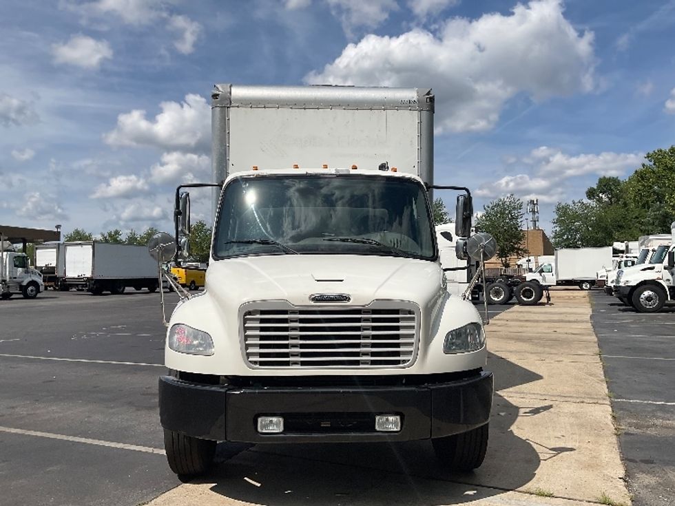 Medium Duty Box Truck-Light and Medium Duty Trucks-Freightliner-2019-M2-Capitol Heights-MD-233,048\n\t\tmiles-$ 38,000 - Image 2