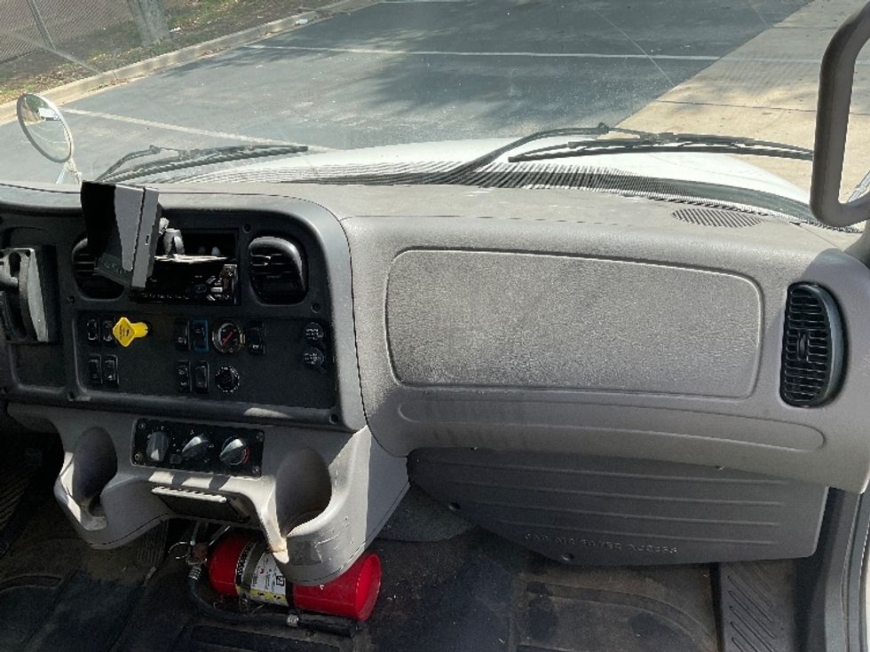 Medium Duty Box Truck-Light and Medium Duty Trucks-Freightliner-2019-M2-Capitol Heights-MD-233,048\n\t\tmiles-$ 38,000 - Image 21