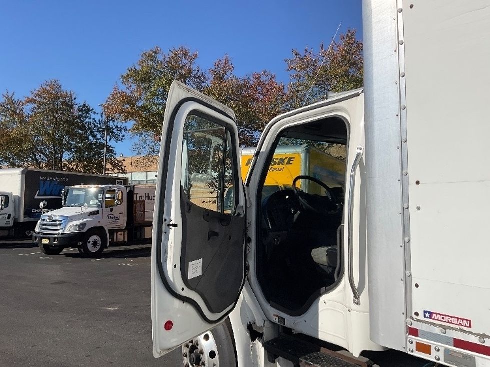 Medium Duty Box Truck-Light and Medium Duty Trucks-Freightliner-2019-M2-Capitol Heights-MD-237,167\n\t\tmiles-$ 41,500 - Image 16