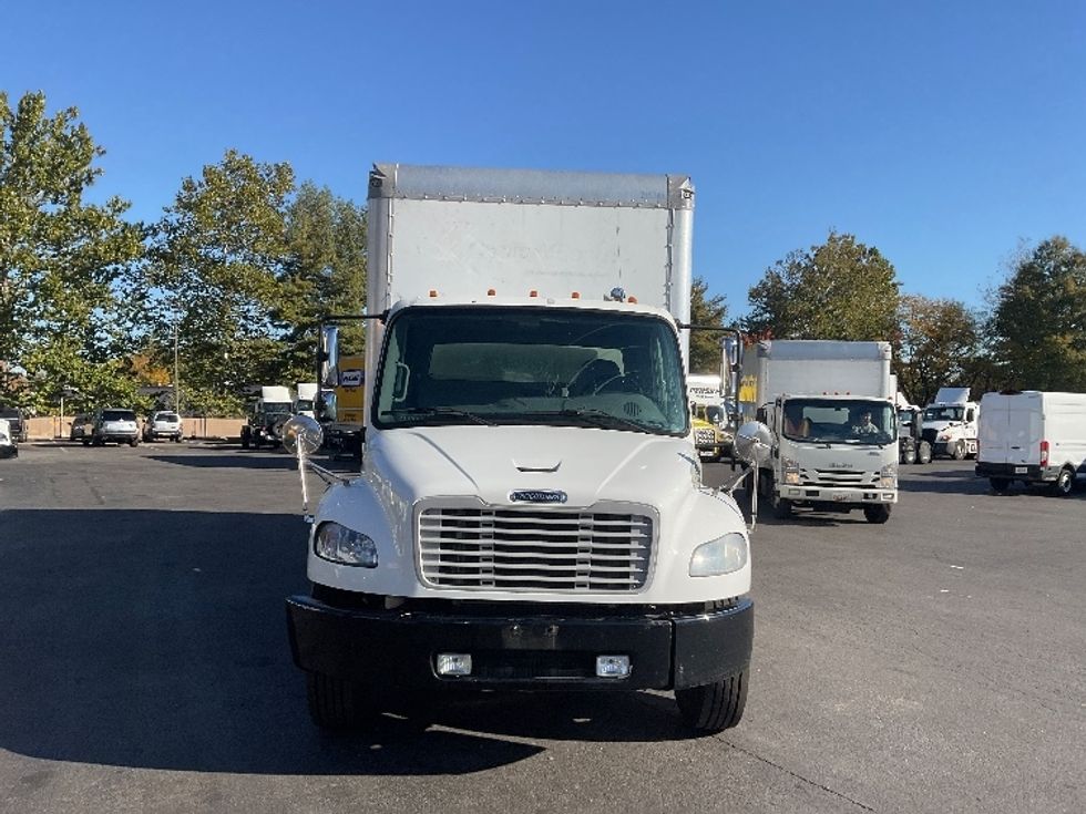 Medium Duty Box Truck-Light and Medium Duty Trucks-Freightliner-2019-M2-Capitol Heights-MD-237,167\n\t\tmiles-$ 41,500 - Image 2