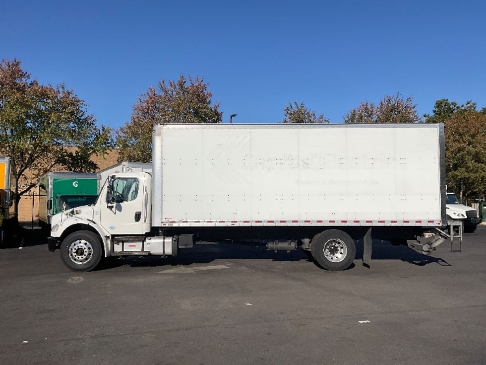 Medium Duty Box Truck-Light and Medium Duty Trucks-Freightliner-2019-M2-Capitol Heights-MD-237,167\n\t\tmiles-$ 41,500 - Image 4