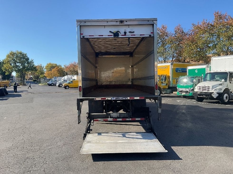 Medium Duty Box Truck-Light and Medium Duty Trucks-Freightliner-2019-M2-Capitol Heights-MD-237,167\n\t\tmiles-$ 41,500 - Image 9