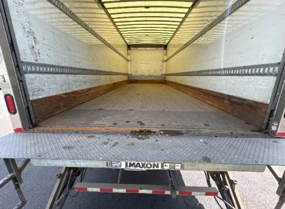 Medium Duty Box Truck-Light and Medium Duty Trucks-Freightliner-2019-M2-Capitol Heights-MD-243,885\n\t\tmiles-$ 39,500 - Image 10