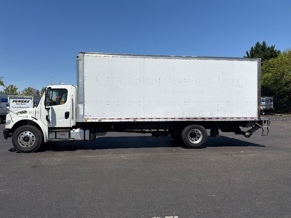 Medium Duty Box Truck-Light and Medium Duty Trucks-Freightliner-2019-M2-Capitol Heights-MD-243,885\n\t\tmiles-$ 39,500 - Image 13
