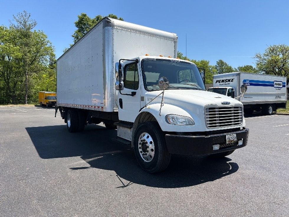 Medium Duty Box Truck-Light and Medium Duty Trucks-Freightliner-2019-M2-Capitol Heights-MD-243,885\n\t\tmiles-$ 39,500 - Image 3