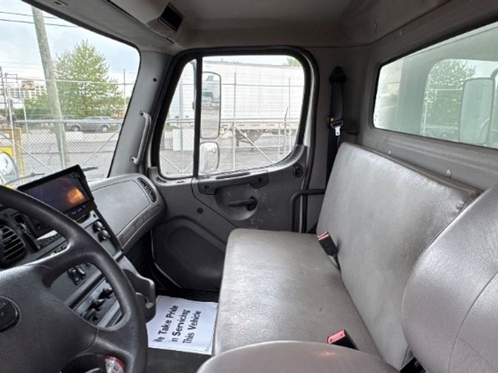 Medium Duty Box Truck-Light and Medium Duty Trucks-Freightliner-2019-M2-Capitol Heights-MD-244,931\n\t\tmiles-$ 36,000 - Image 19