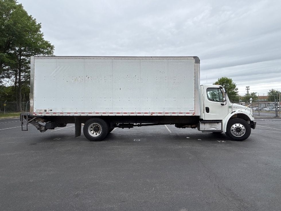 Medium Duty Box Truck-Light and Medium Duty Trucks-Freightliner-2019-M2-Capitol Heights-MD-244,931\n\t\tmiles-$ 36,000 - Image 16