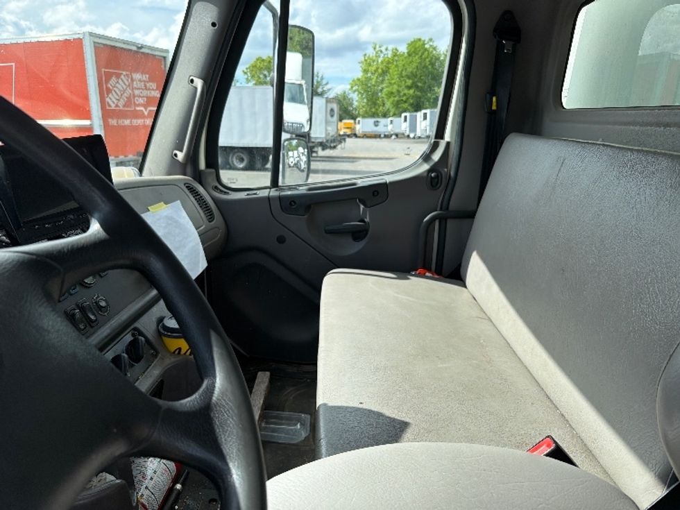 Medium Duty Box Truck-Light and Medium Duty Trucks-Freightliner-2019-M2-Capitol Heights-MD-247,792\n\t\tmiles-$ 34,500 - Image 19