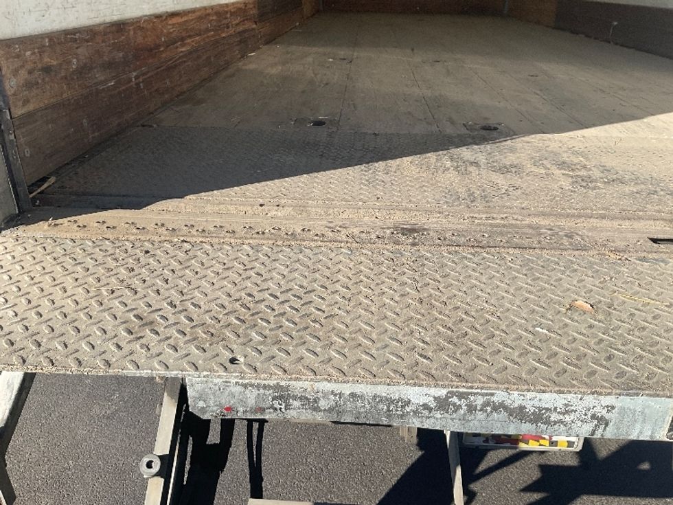 Medium Duty Box Truck-Light and Medium Duty Trucks-Freightliner-2019-M2-Capitol Heights-MD-252,451\n\t\tmiles-$ 39,250 - Image 10