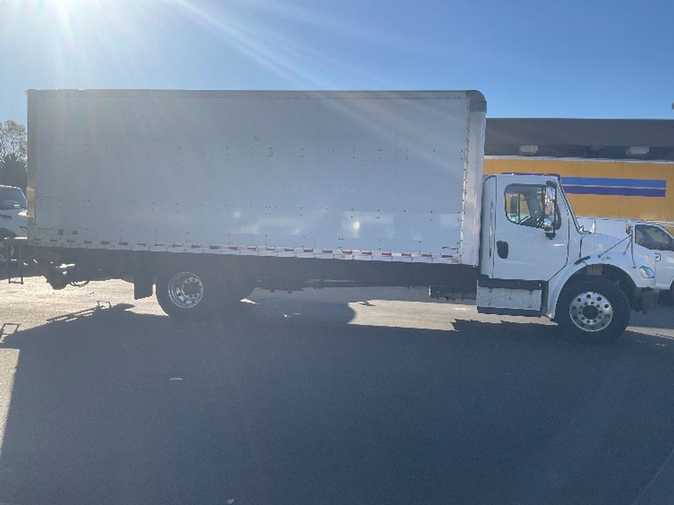 Medium Duty Box Truck-Light and Medium Duty Trucks-Freightliner-2019-M2-Capitol Heights-MD-252,451\n\t\tmiles-$ 39,250 - Image 15