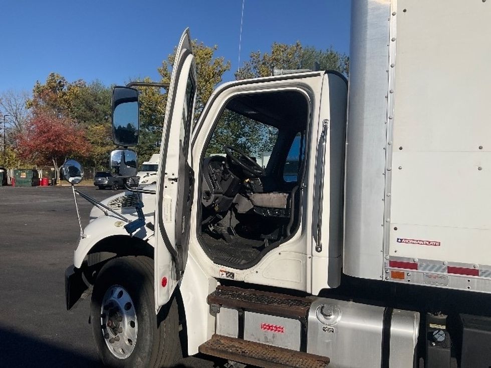 Medium Duty Box Truck-Light and Medium Duty Trucks-Freightliner-2019-M2-Capitol Heights-MD-252,451\n\t\tmiles-$ 39,250 - Image 16