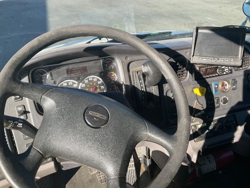 Medium Duty Box Truck-Light and Medium Duty Trucks-Freightliner-2019-M2-Capitol Heights-MD-252,451\n\t\tmiles-$ 39,250 - Image 18