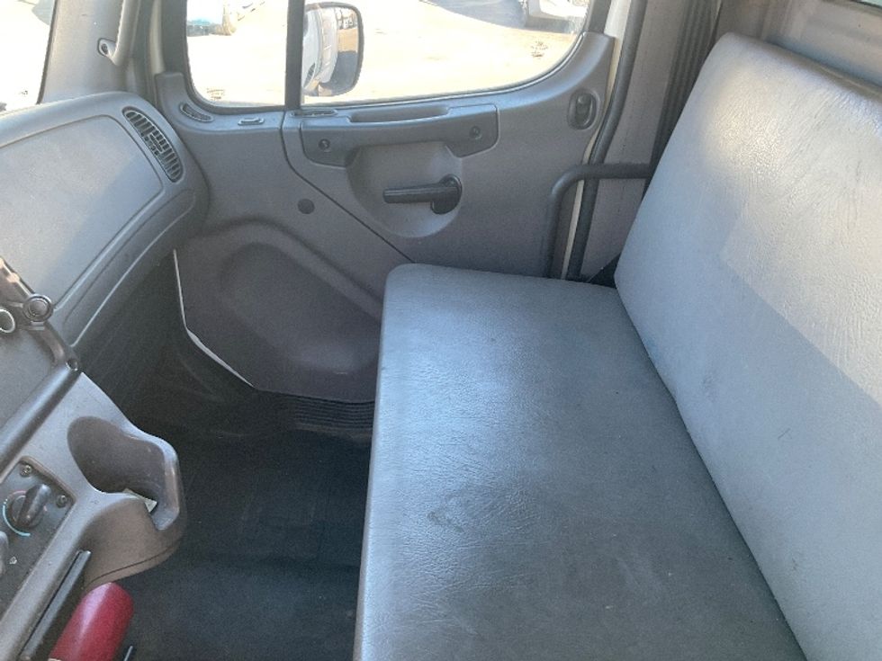 Medium Duty Box Truck-Light and Medium Duty Trucks-Freightliner-2019-M2-Capitol Heights-MD-252,451\n\t\tmiles-$ 39,250 - Image 19