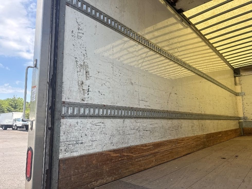 Medium Duty Box Truck-Light and Medium Duty Trucks-Freightliner-2019-M2-Capitol Heights-MD-253,434\n\t\tmiles-$ 32,750 - Image 11