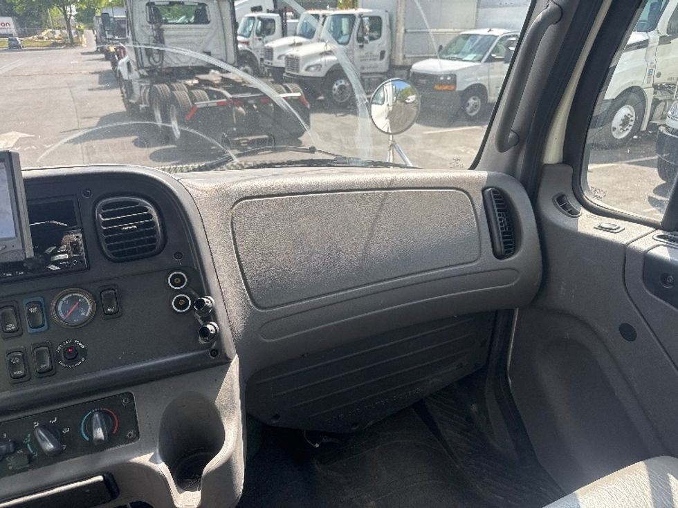 Medium Duty Box Truck-Light and Medium Duty Trucks-Freightliner-2019-M2-Capitol Heights-MD-253,434\n\t\tmiles-$ 32,750 - Image 21