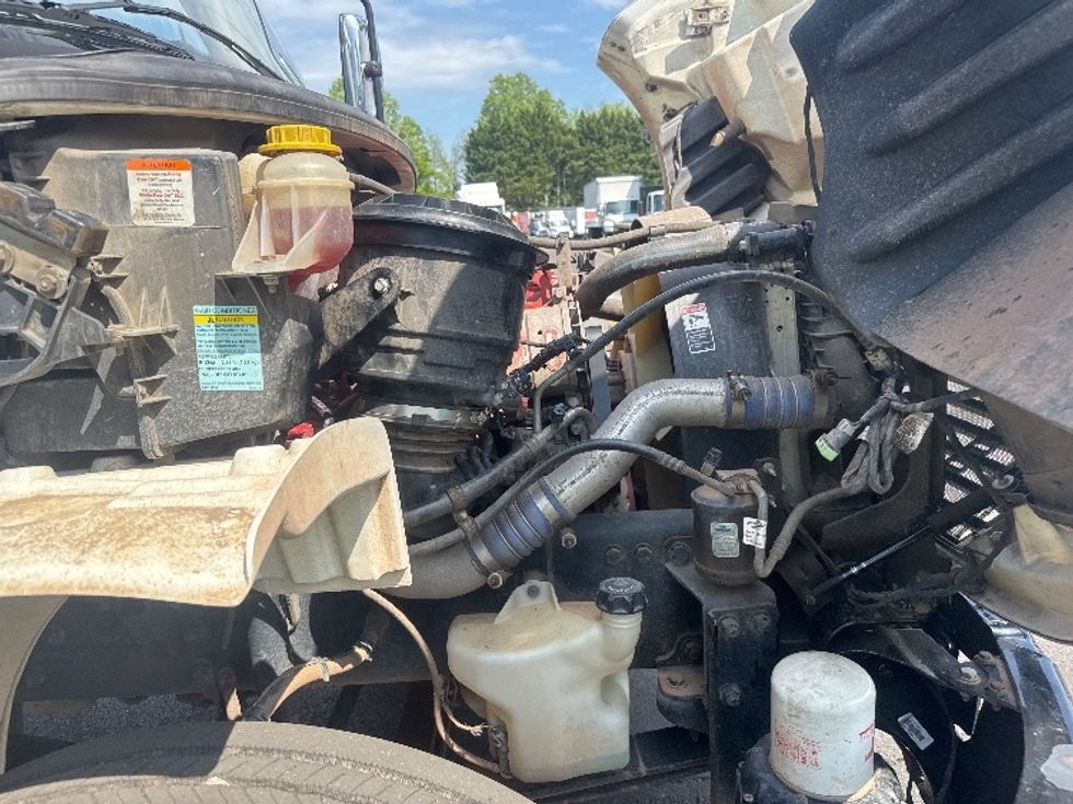 Medium Duty Box Truck-Light and Medium Duty Trucks-Freightliner-2019-M2-Capitol Heights-MD-253,434\n\t\tmiles-$ 32,750 - Image 23
