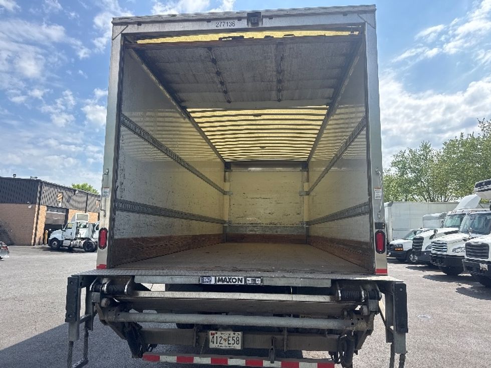 Medium Duty Box Truck-Light and Medium Duty Trucks-Freightliner-2019-M2-Capitol Heights-MD-253,434\n\t\tmiles-$ 32,750 - Image 9