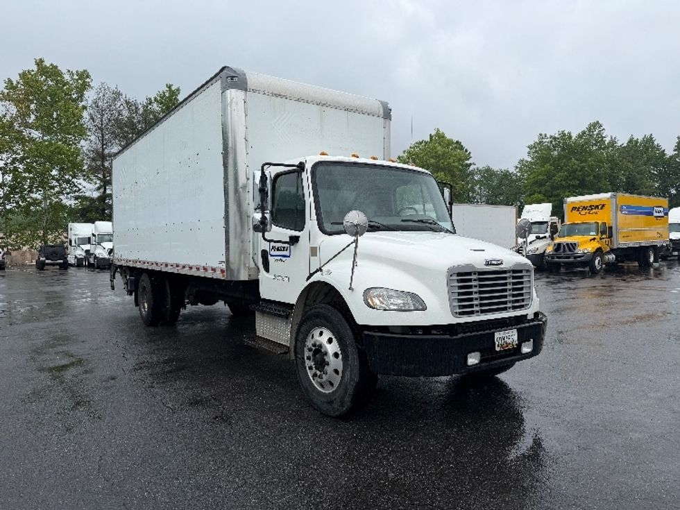 Medium Duty Box Truck-Light and Medium Duty Trucks-Freightliner-2019-M2-Capitol Heights-MD-298,409\n\t\tmiles-$ 28,750 - Image 1